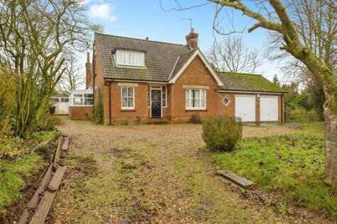 Barnham Broom Road, Wymondham, Norfolk, NR18