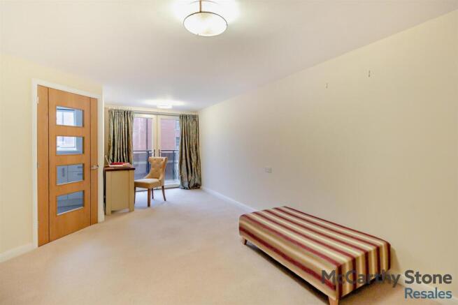 8669133-interior02-800.jpg
