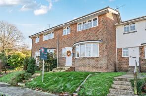 12 Dolphin Cottage, Rosehill, Billingshurst RH14 9QN