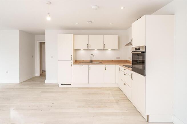 Plot 9 Lindfield Place Final-7.jpg