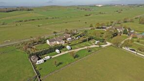 Greystones, Flagg SK17 9QQ
