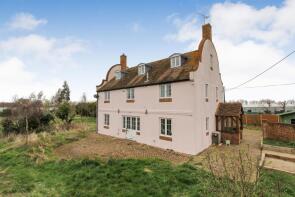 Sandbanks Court, Sandbanks Lane, Faversham ME13 9DH