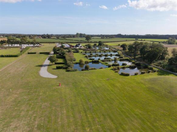 dji_fly_20261002_133100_0043_1790947412112_photo.j