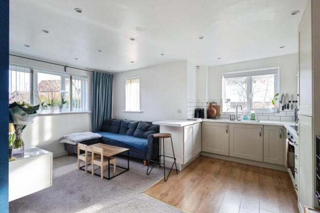 pbox-IMG.jpg