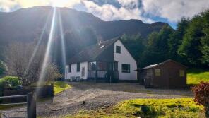 Glomach Lodge, Camusluinie, Killilan Primary School - Camas Luinie, Killilan, Kyle IV40 8EA