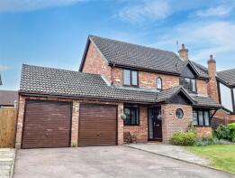 51, Broadland Drive, Norwich NR13 5BT