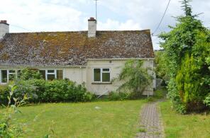 2, Sweetapple Bungalows, War Memorial To Amen Corner - Street, Wimborne BH21 5EZ