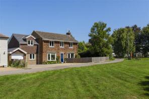 Moggys Cabin, Throwley Road, Faversham ME13 0PJ