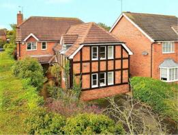 6, Longheadland, Droitwich WR9 0JB
