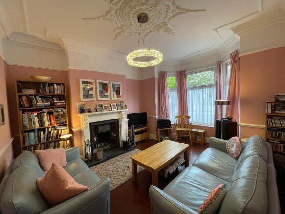 4 bedroom Terraced for sale