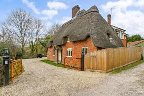 Popes Cottage, Lyndhurst Road, Lyndhurst SO43 7HE