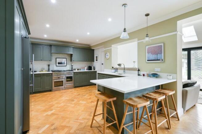 WOODCOTE HURST