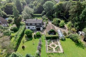 Stoneygate, Charmouth Road, Axminster EX13 5SZ