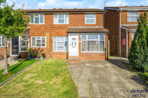 6, Hopton Close, Freshbrook, Swindon SN5 8NS