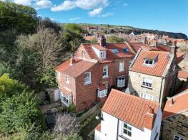 Greenfield House, Plane Tree Street, Robin Hoods Bay, Whitby YO22 4SX