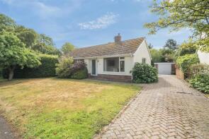 1, Nutmead Close, Child Okeford DT11 8EZ