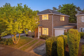 9, Arethusa Way, Bisley, Woking GU24 9BZ