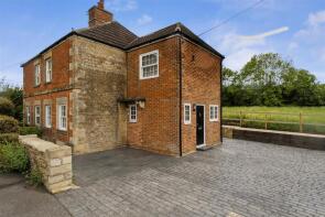 4, Sells Green, Melksham SN12 6RS