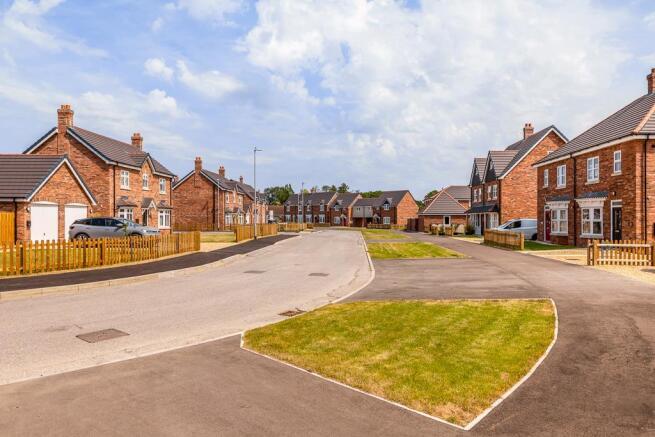 Broadgate Site & Street Scenes (Woodhall Spa)-10.j