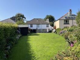 Begonia Cottage, Silver Street, Okehampton EX20 4AQ
