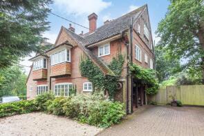 Westfield, Billingshurst Road, Horsham RH13 8QN