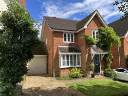38, Beauclerk Green, Winchfield, Hook RG27 8BF