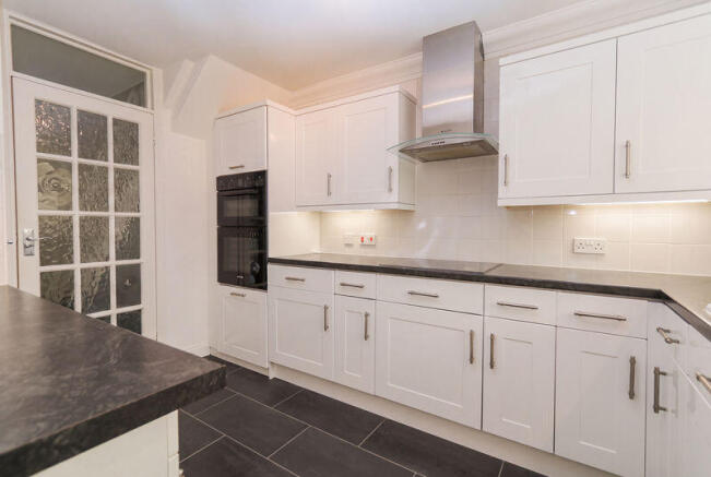 Kitchen pic 2