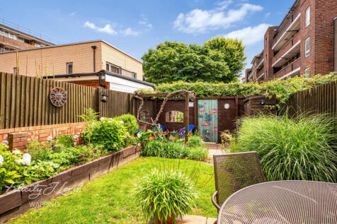 Swedenborg Gardens, London