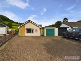 5, Maes Madog, Pontfadog, Llangollen LL20 7BN