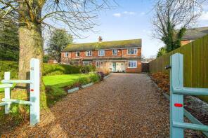 46, School Road, Ashford TN27 0JN