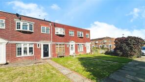 77, Shaftesbury Crescent, Staines-upon-thames TW18 1QL