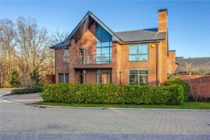 8, Churchill Drive, Chertsey KT16 0BY