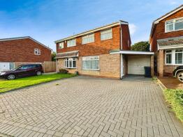 76, Furzebank Way, Willenhall WV12 4BG