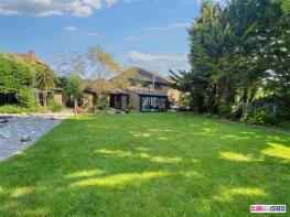 7, Barton Close, Exeter EX3 0PE