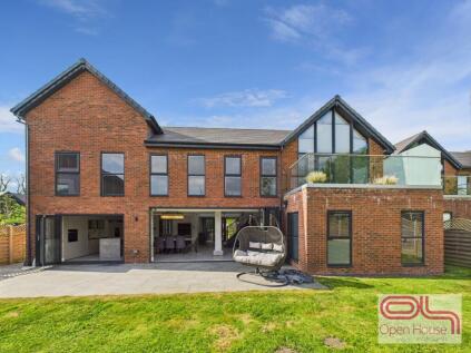 Edgewater Oaks, Lea Town, Preston
