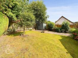 9, Broadfields Way, Norwich NR14 7HJ