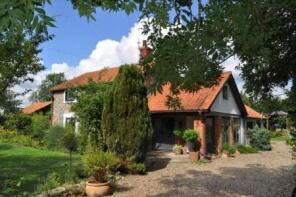 Stone Cottage, Hepworth Road, Diss IP22 2PF