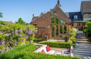 The Old Stables, Manor Road, Sulgrave OX17 2SA