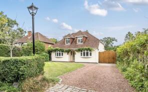 60, Frog Grove Lane, Guildford GU3 3HA