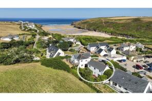 Trevillion, Porthcothan Bay, Padstow PL28 8LW