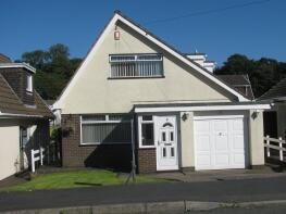 6, Ashwood Drive, Gellinudd, Swansea SA8 3HL