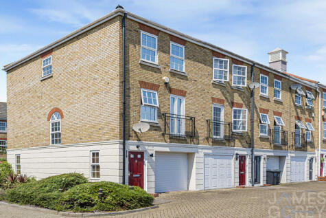 Frobisher Way, Greenhithe, DA9 9JN