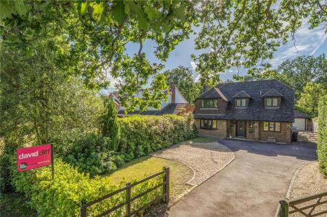 Finchampstead Road, Finchampstead, Wokingham, Berkshire, RG40
