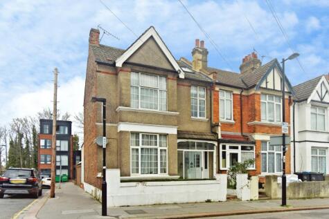 Roche Road, London, SW16