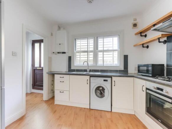Kitchen w Washing Ma