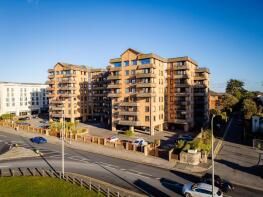 404, Carlton Mansions South, Beach Road, Weston-super-mare BS23 1SW