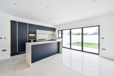 Tayben Avenue, Twickenham, TW2