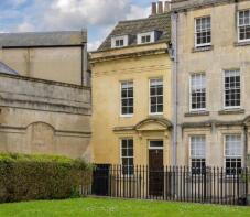 6, Beauford Square, City Centre, Bath BA1 1HJ