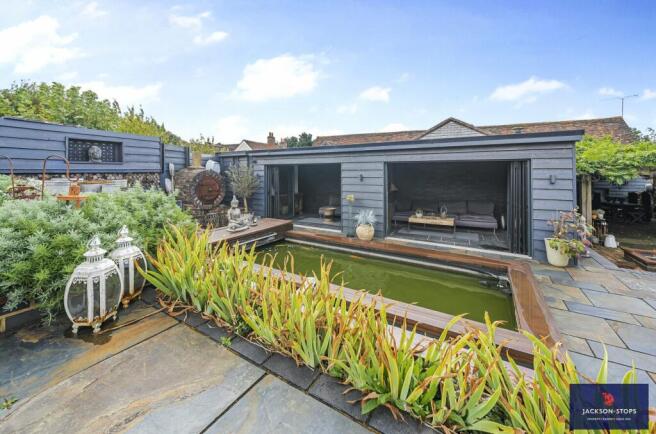Garden Room & Pond