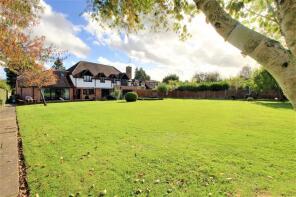 Melrow, Road Known As Theale Road, Tidmarsh, Reading RG8 8ES